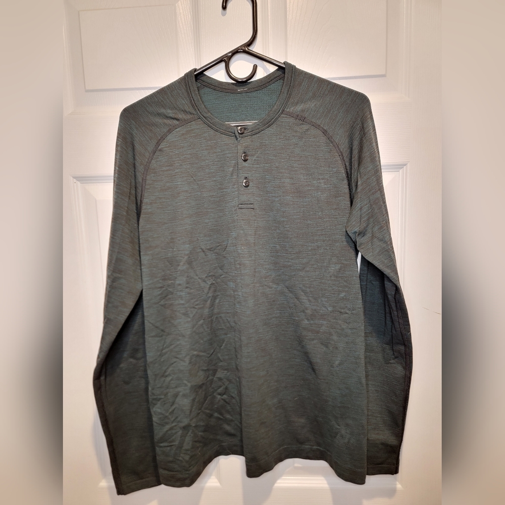 Lululemon long sleeve metal vent henley